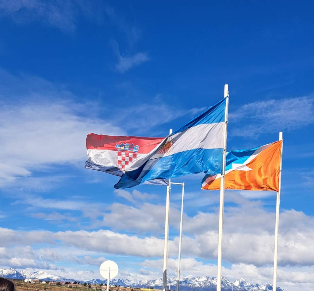 ​🇭🇷 Ushuaia y Croacia: Un Lazo Inquebrantable en el Fin del Mundo | Día de la Independencia&nbsp;Croata